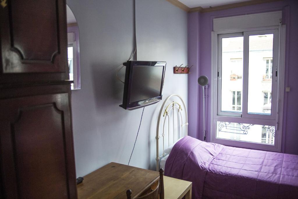 Hotel De La Loire Aulnay-sous-Bois Zimmer foto